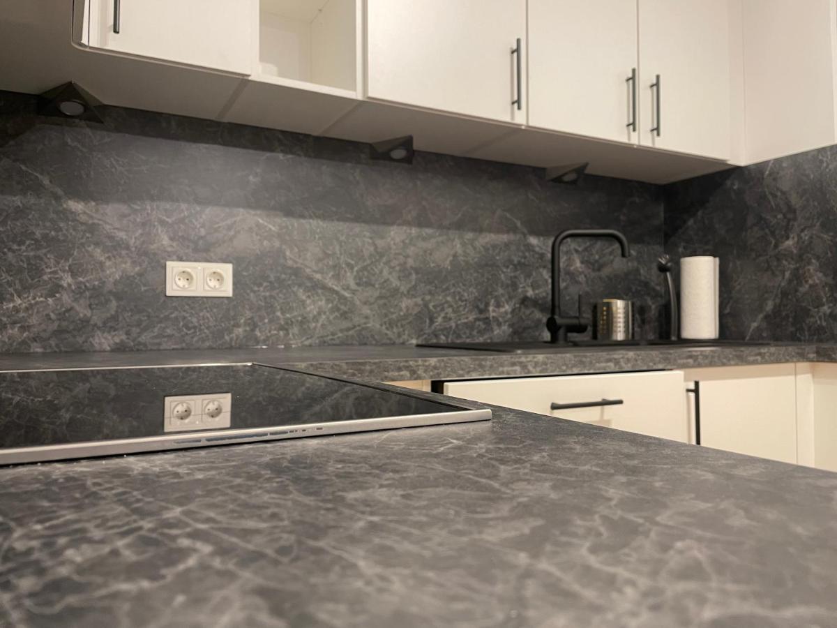 80 M2 - Terrace - Free Parking Appartement Wenen Buitenkant foto