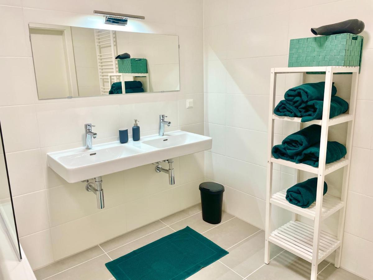 80 M2 - Terrace - Free Parking Appartement Wenen Buitenkant foto